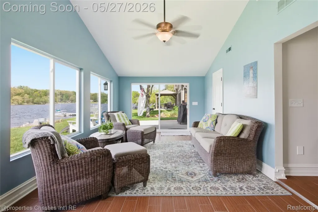 6672 Seth Court Independence Charter Township MI 48348