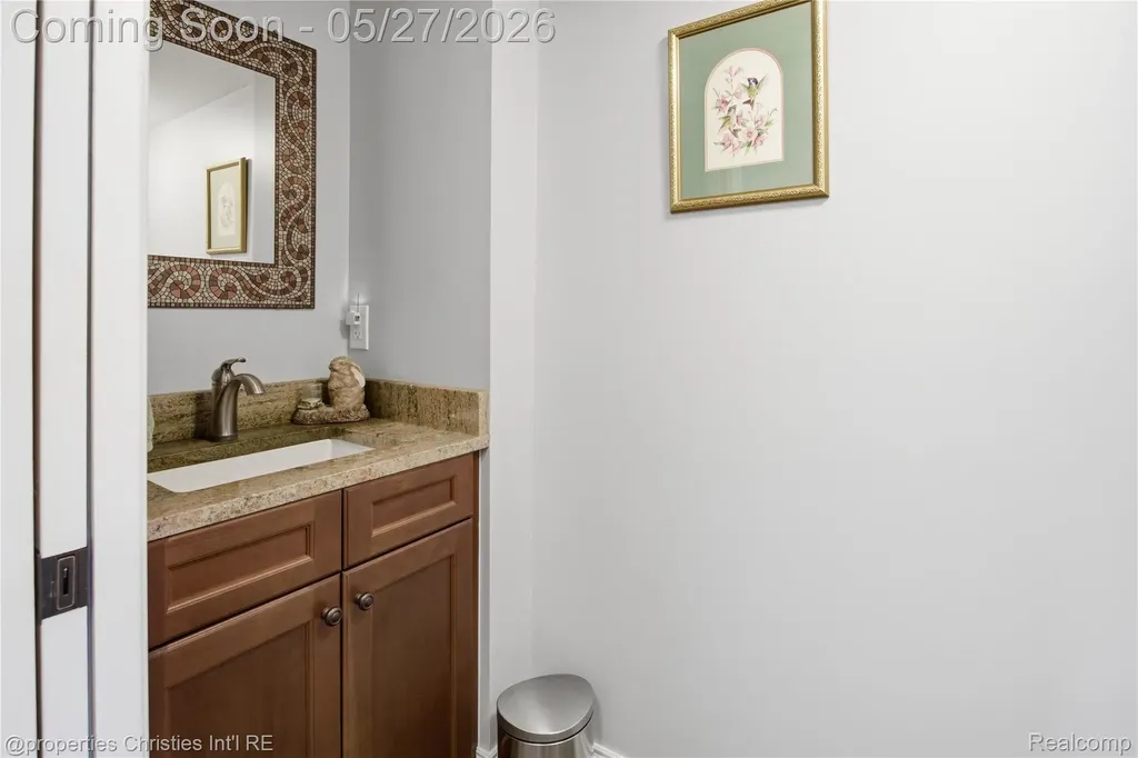 6672 Seth Court Independence Charter Township MI 48348