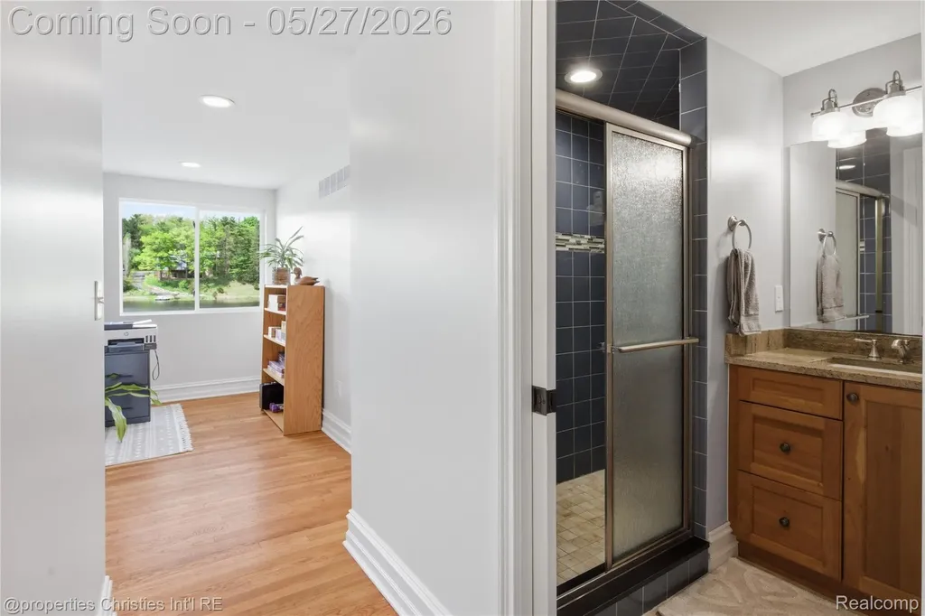 6672 Seth Court Independence Charter Township MI 48348