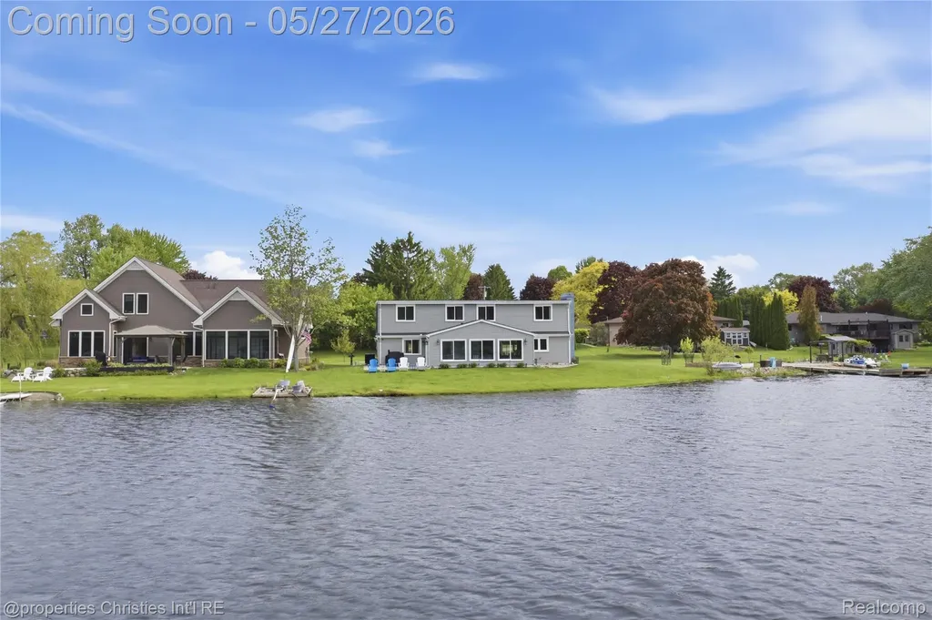 6672 Seth Court Independence Charter Township MI 48348