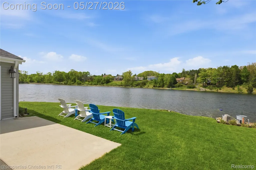 6672 Seth Court Independence Charter Township MI 48348