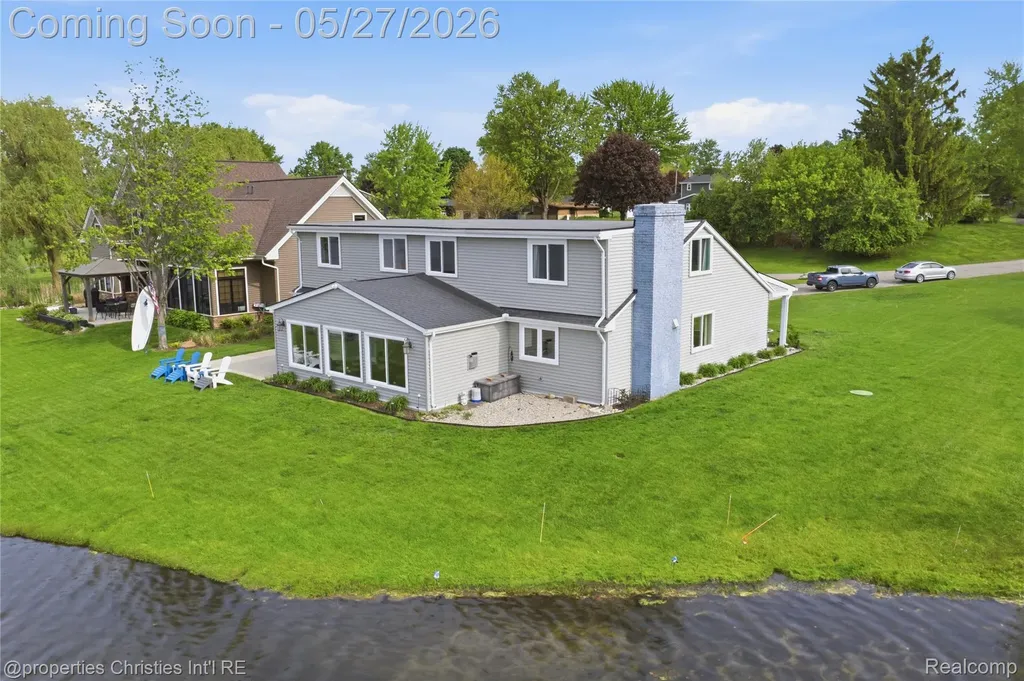 6672 Seth Court Independence Charter Township MI 48348