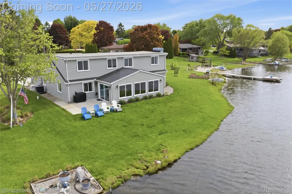 6672 Seth Court Independence Charter Township MI 48348