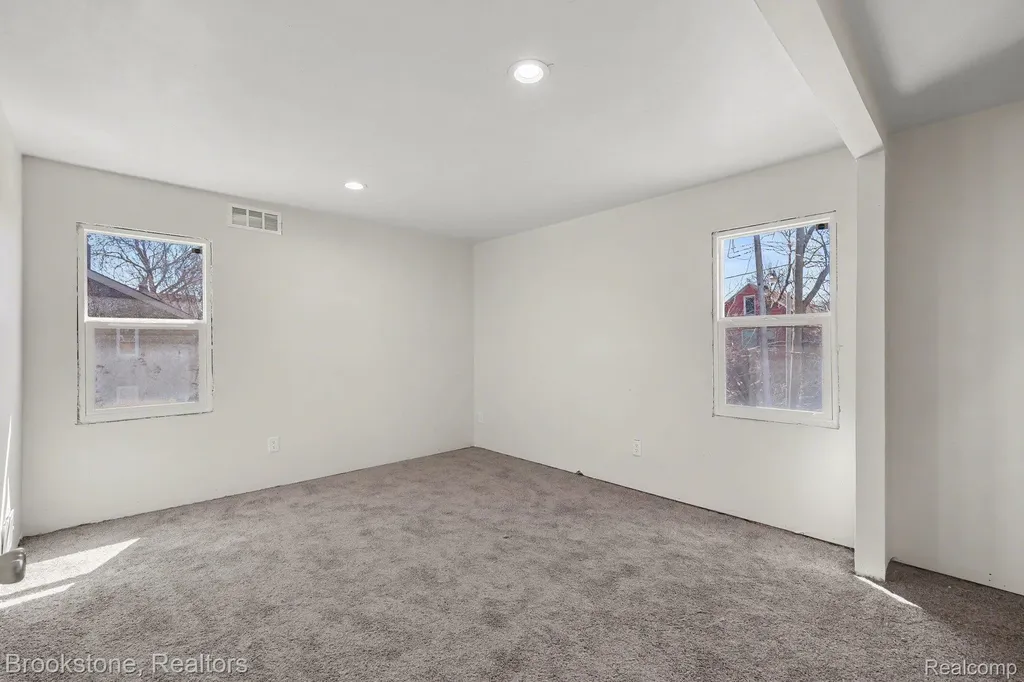 5533 Sheridan Street Detroit City MI 48213