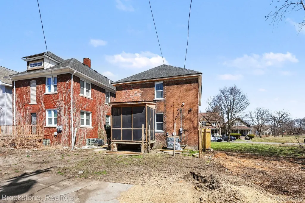 5533 Sheridan Street Detroit City MI 48213