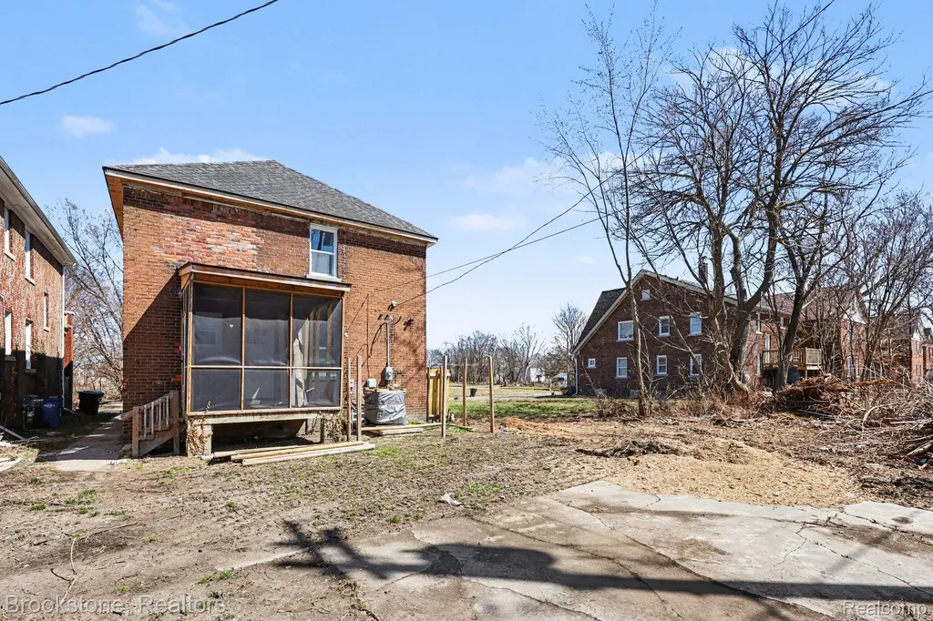 5533 Sheridan Street Detroit City MI 48213
