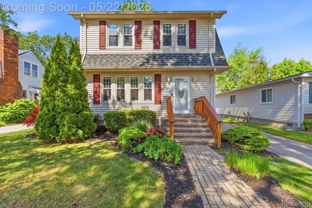 156 Moross Street Mt. Clemens City MI 48043