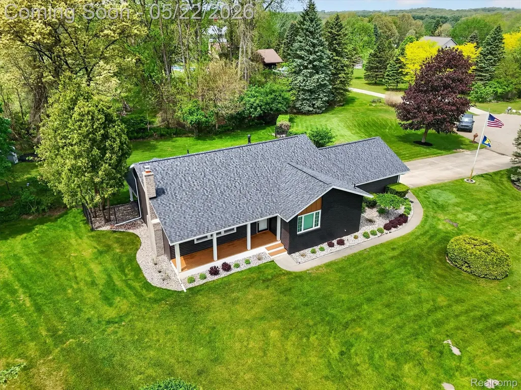12192 Overlook Drive Tyrone Township MI 48430