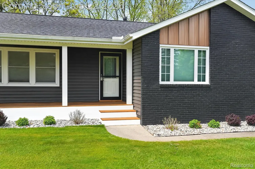 12192 Overlook Drive Tyrone Township MI 48430