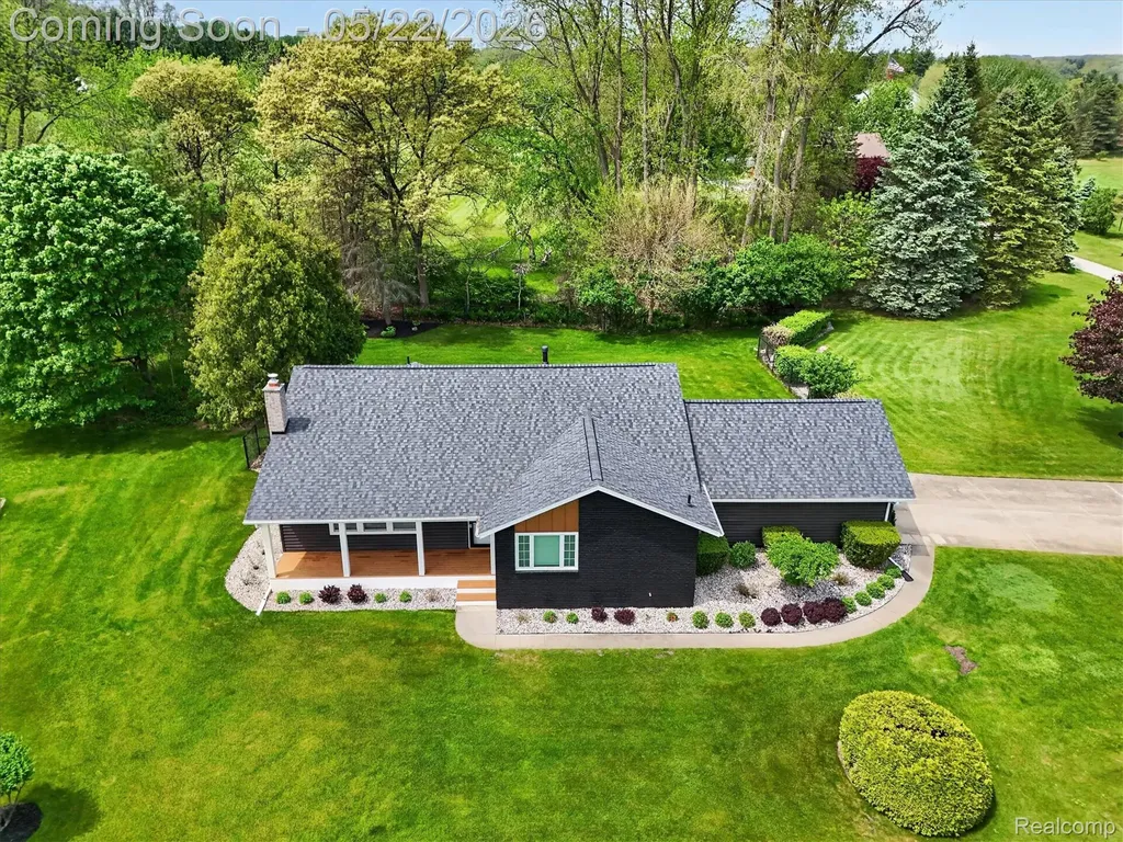 12192 Overlook Drive Tyrone Township MI 48430