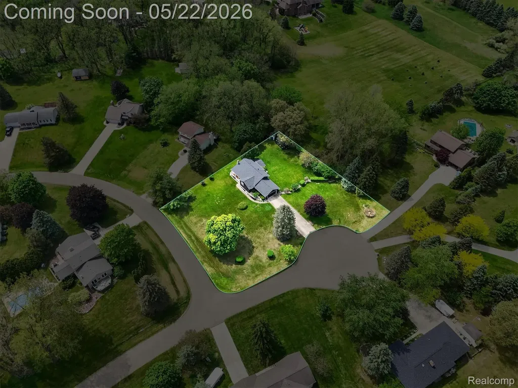 12192 Overlook Drive Tyrone Township MI 48430