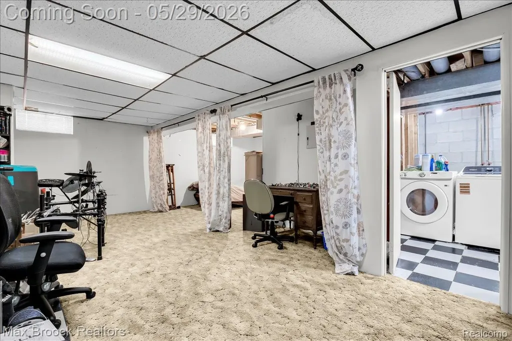 4445 E Hill Road Grand Blanc City MI 48439