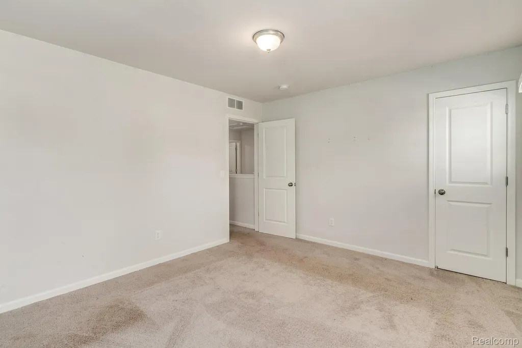 10219 Island Lake Drive Taylor City MI 48180