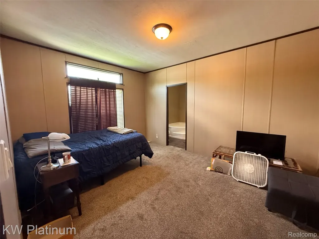 29927 Guilford Circle Chesterfield Township MI 48051