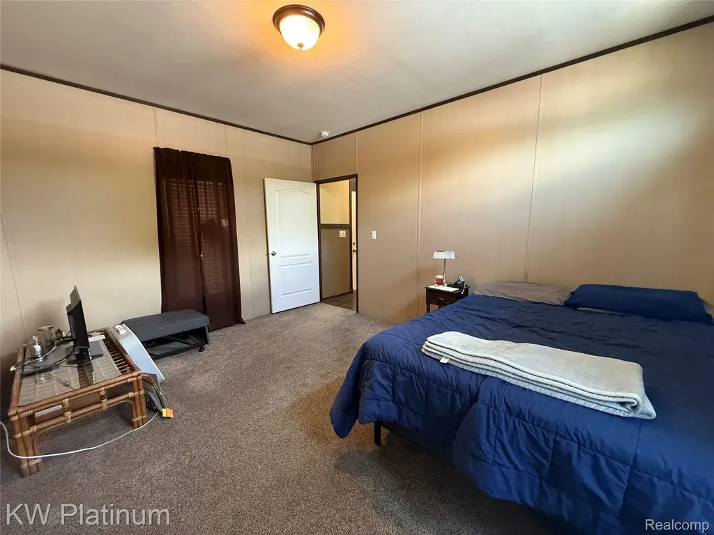 29927 Guilford Circle Chesterfield Township MI 48051