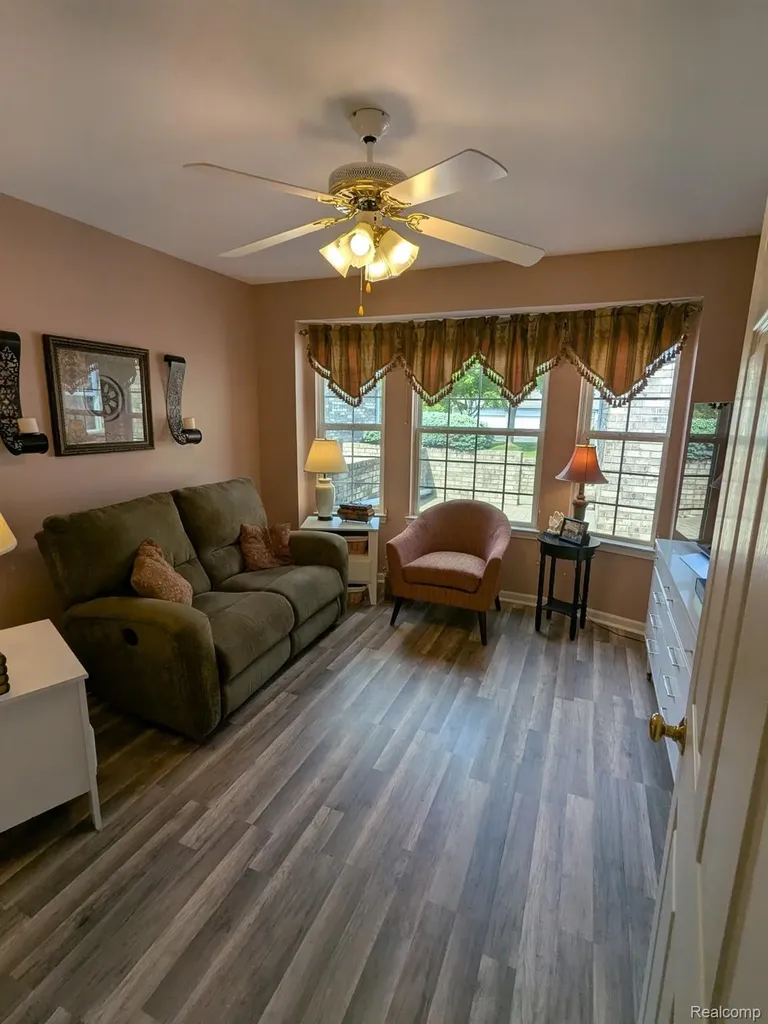 48659 Sundance Court Shelby Charter Township MI 48315