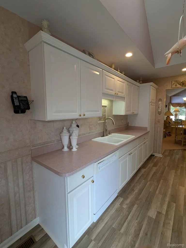 48659 Sundance Court Shelby Charter Township MI 48315