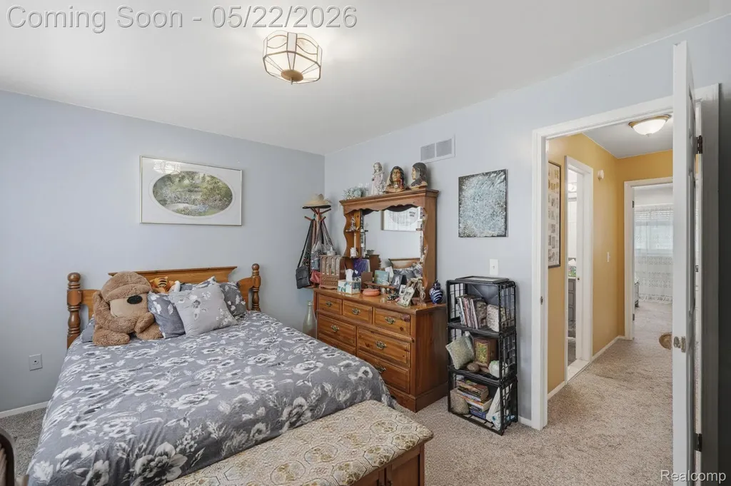 28091 Maple Forest Boulevard W Harrison Charter Township MI 48045