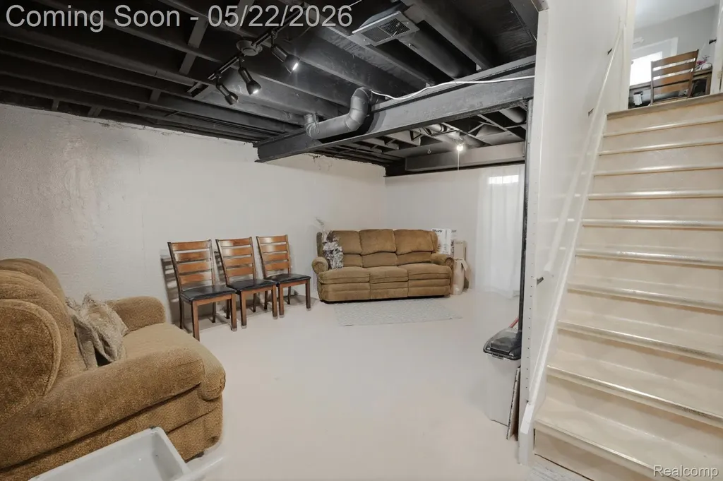28091 Maple Forest Boulevard W Harrison Charter Township MI 48045