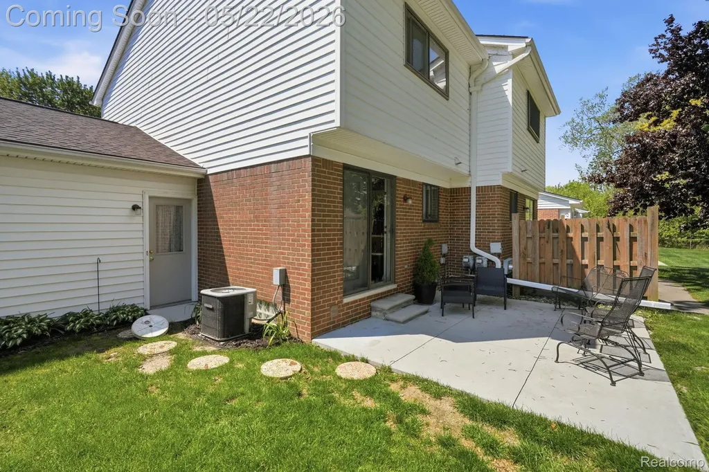 28091 Maple Forest Boulevard W Harrison Charter Township MI 48045