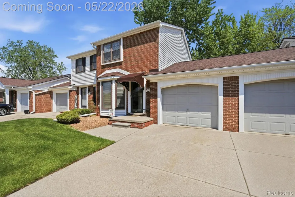 28091 Maple Forest Boulevard W Harrison Charter Township MI 48045