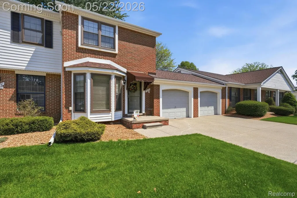 28091 Maple Forest Boulevard W Harrison Charter Township MI 48045