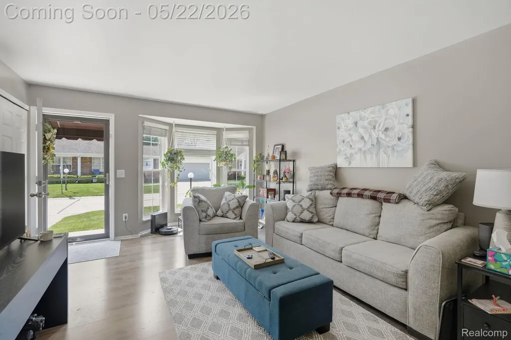 28091 Maple Forest Boulevard W Harrison Charter Township MI 48045