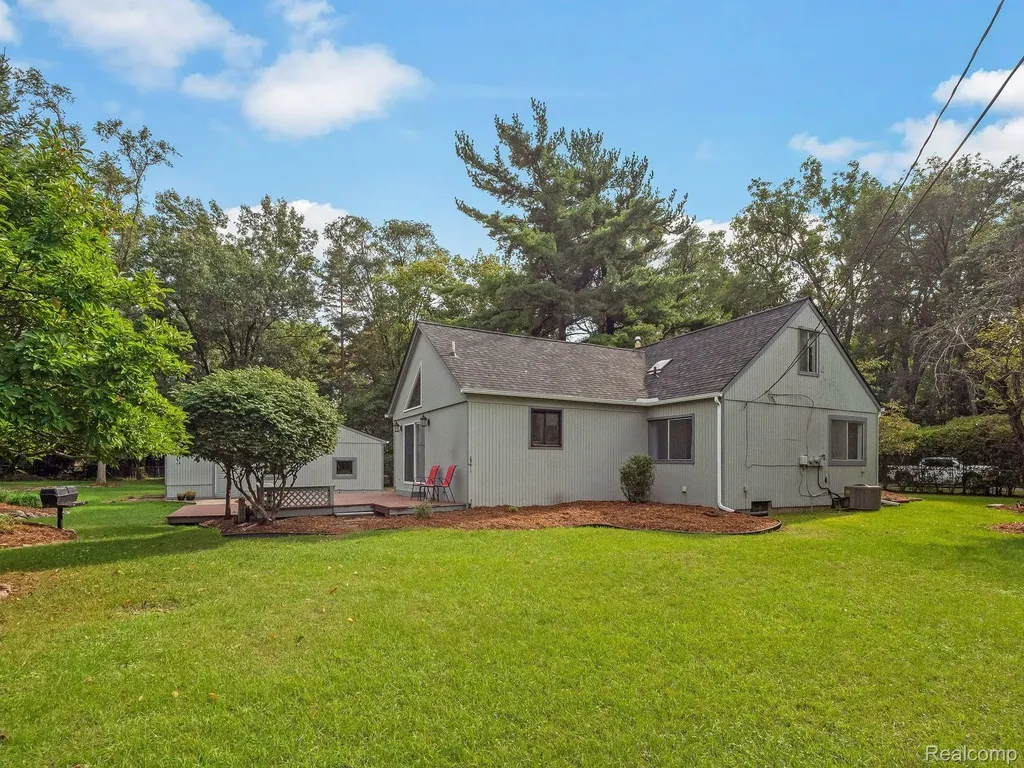 48070 Shelby Road Shelby Charter Township MI 48317