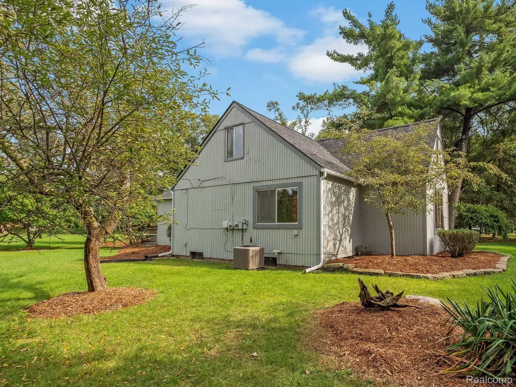 48070 Shelby Road Shelby Charter Township MI 48317