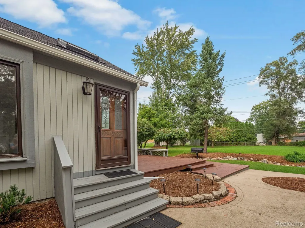 48070 Shelby Road Shelby Charter Township MI 48317