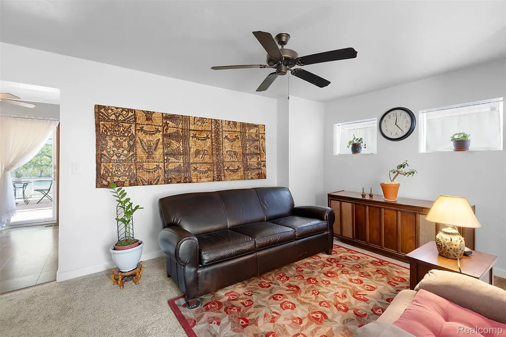 22827 Meridian Road Grosse Ile Township MI 48138