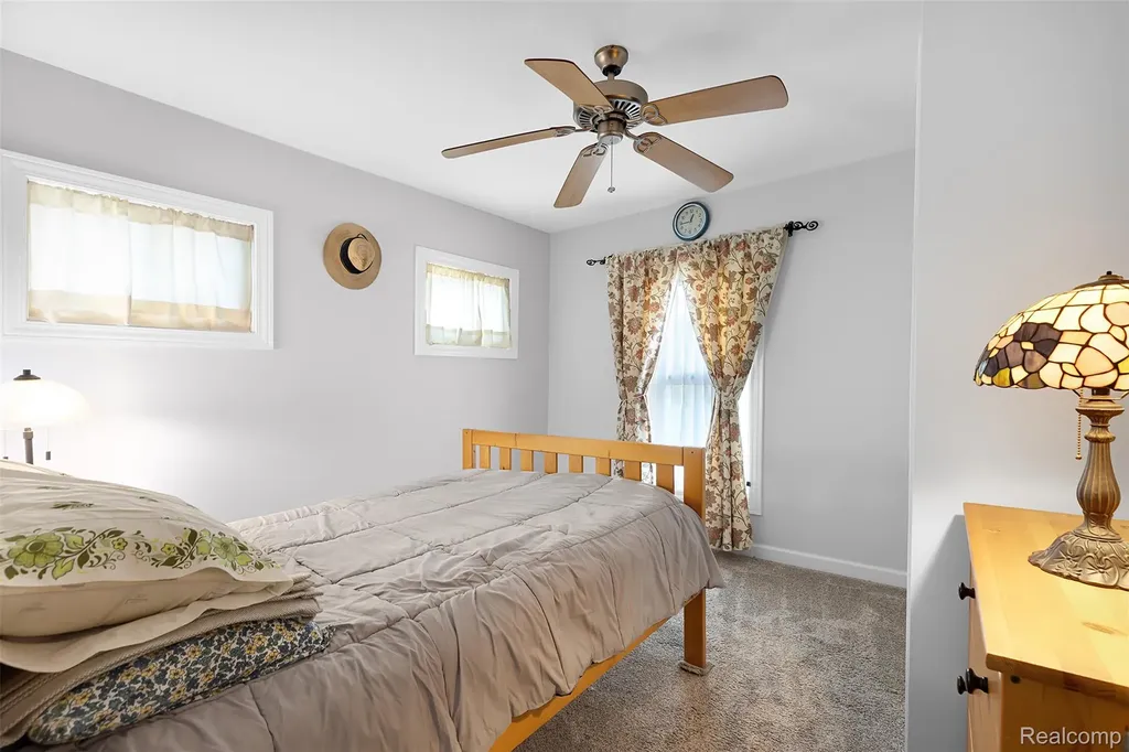 22827 Meridian Road Grosse Ile Township MI 48138