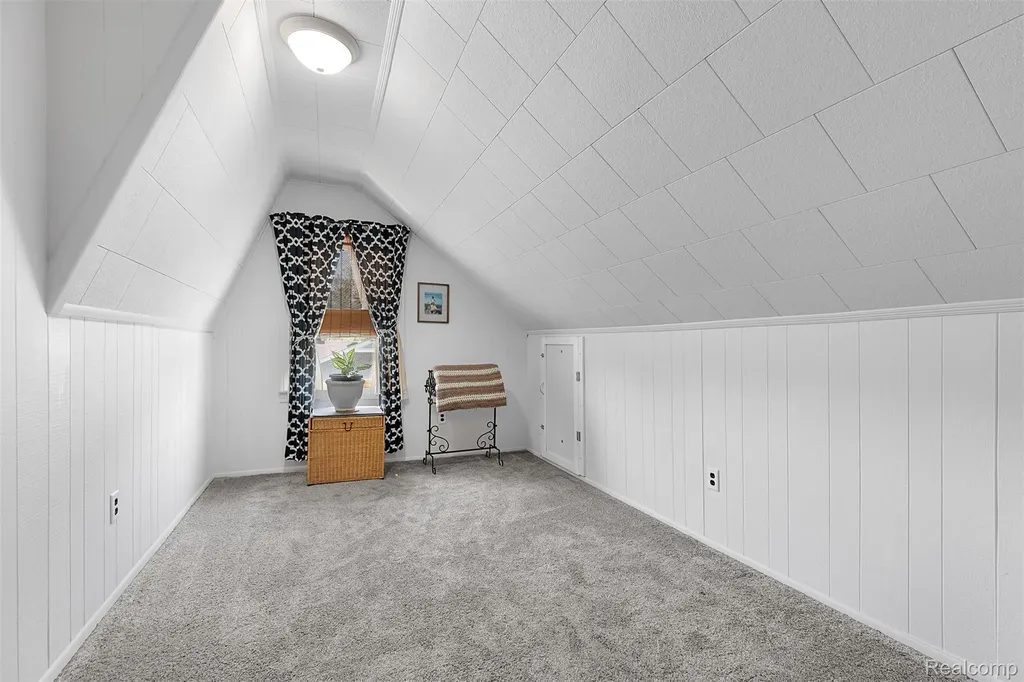 22827 Meridian Road Grosse Ile Township MI 48138