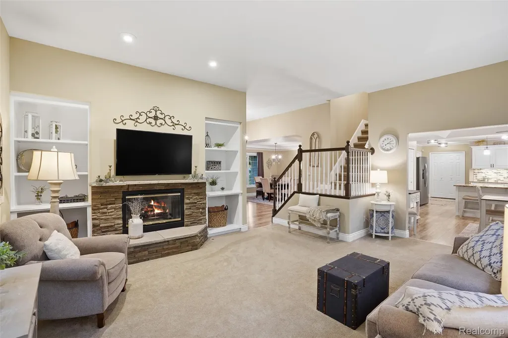 8235 Ironwood Drive Hamburg Township MI 48169