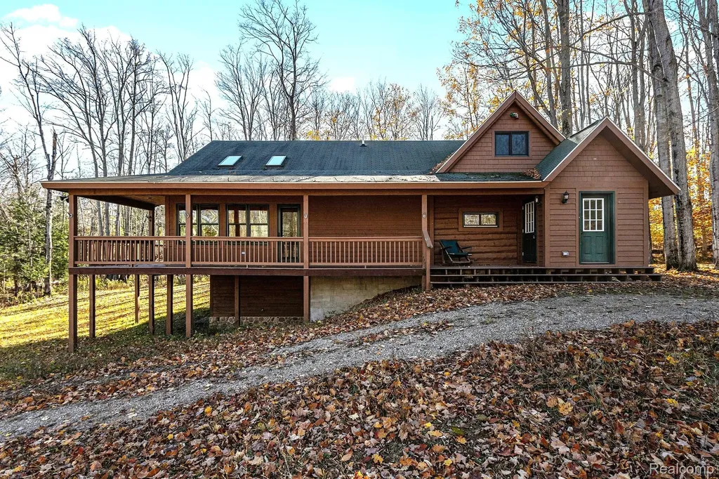 2446 Spayde Road Charlevoix City MI 49720