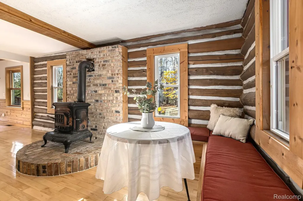 2446 Spayde Road Charlevoix City MI 49720