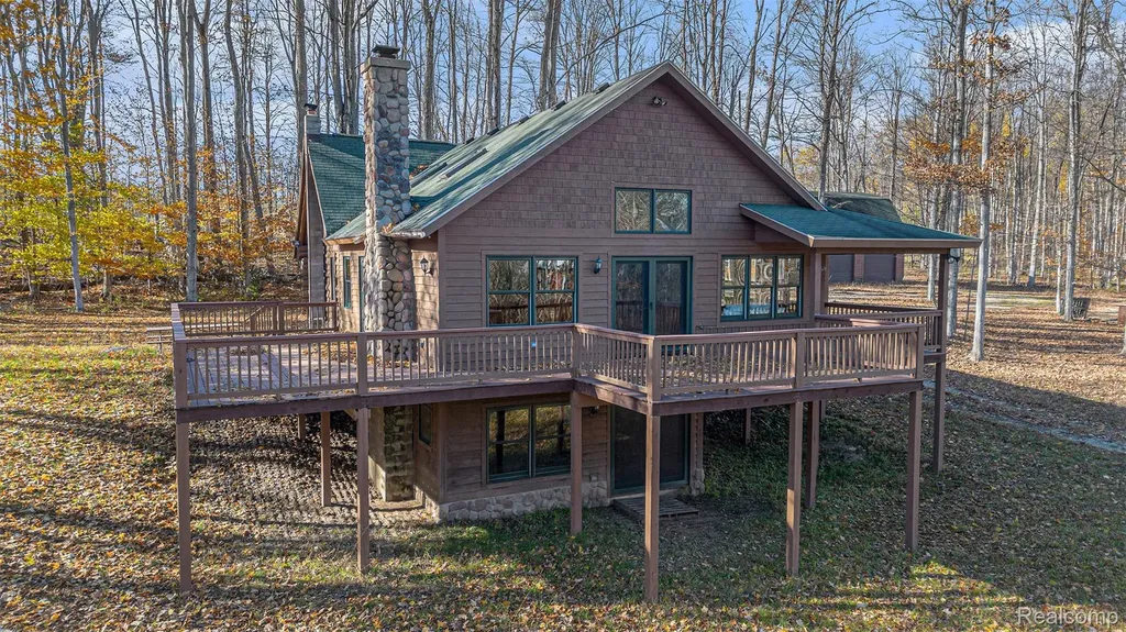 2446 Spayde Road Charlevoix City MI 49720