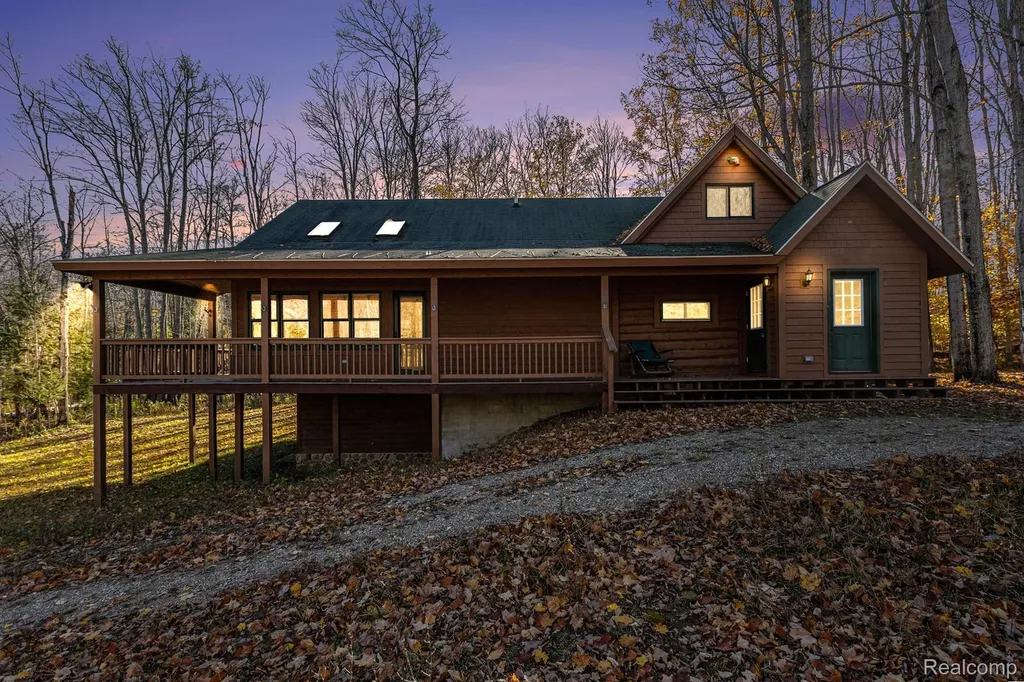 2446 Spayde Road Charlevoix City MI 49720