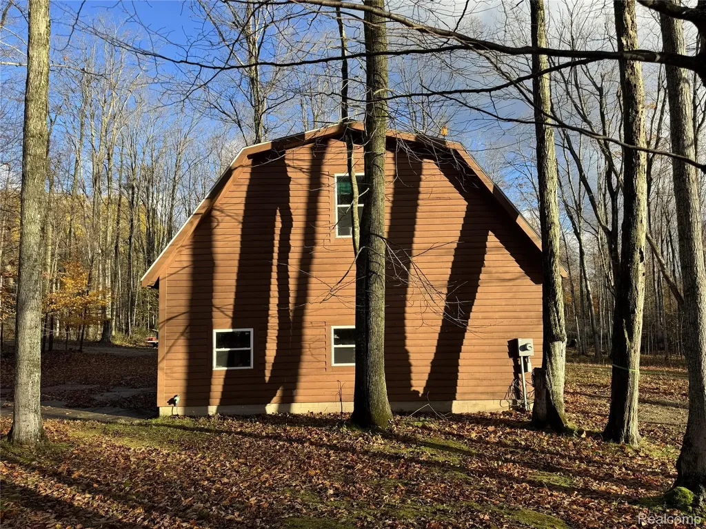 2446 Spayde Road Charlevoix City MI 49720