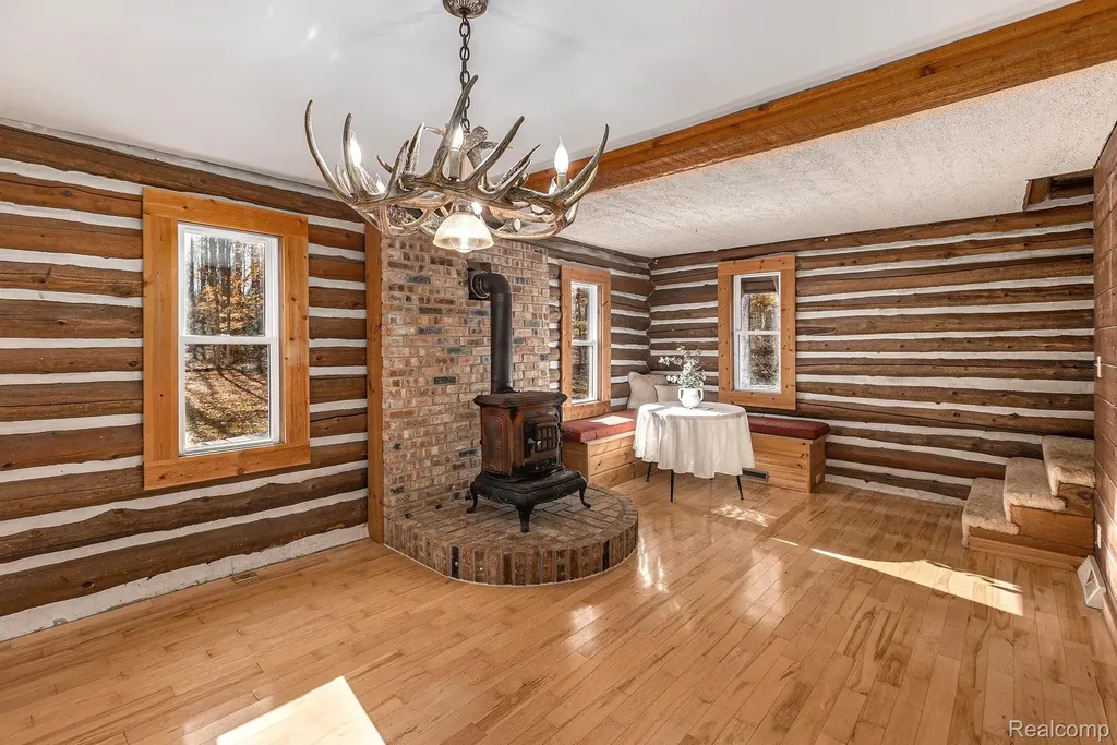 2446 Spayde Road Charlevoix City MI 49720