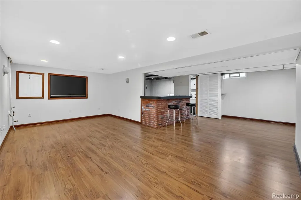 38010 John P Street Clinton Charter Township MI 48036