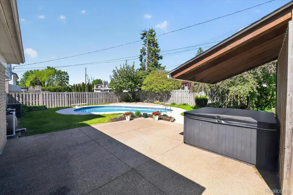 38010 John P Street Clinton Charter Township MI 48036