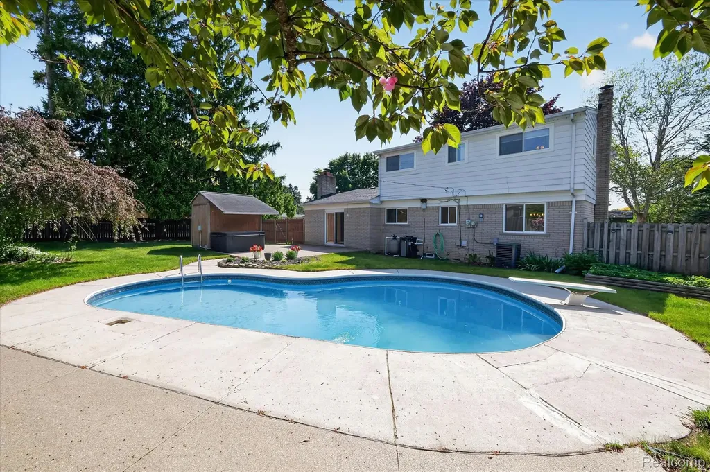 38010 John P Street Clinton Charter Township MI 48036