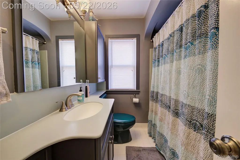 22720 Wellington Street Dearborn City MI 48124