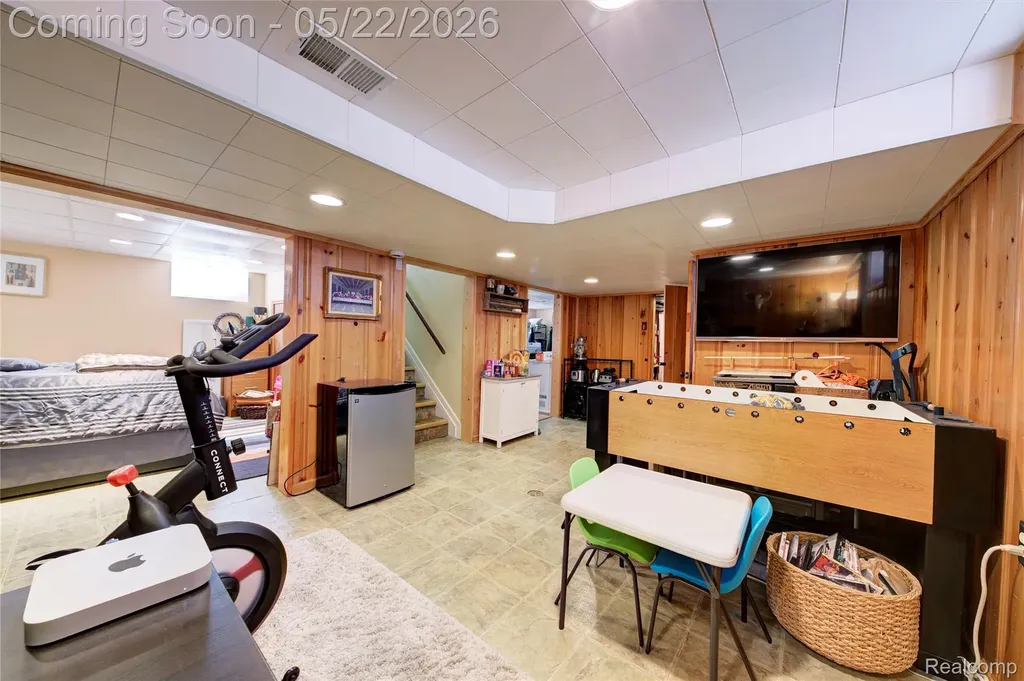 22720 Wellington Street Dearborn City MI 48124