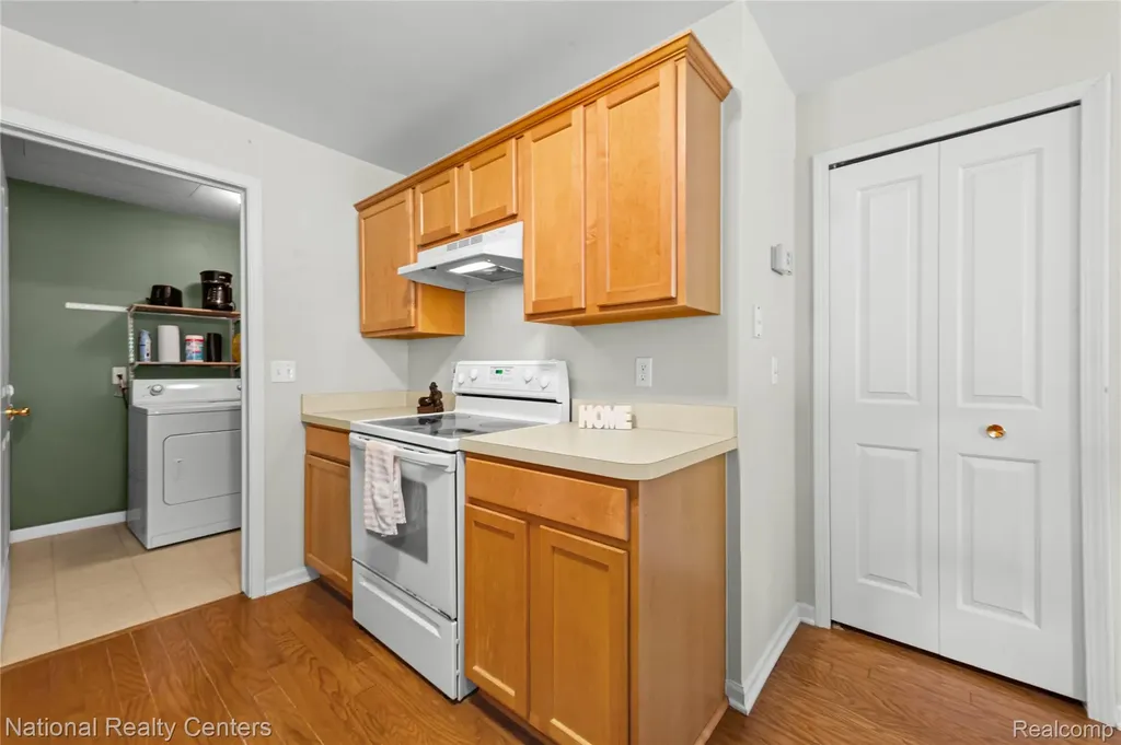 4048 Berkeley Avenue Canton Charter Township MI 48188