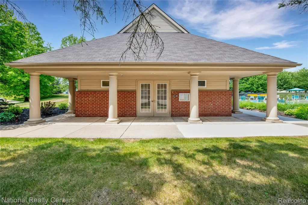 4048 Berkeley Avenue Canton Charter Township MI 48188