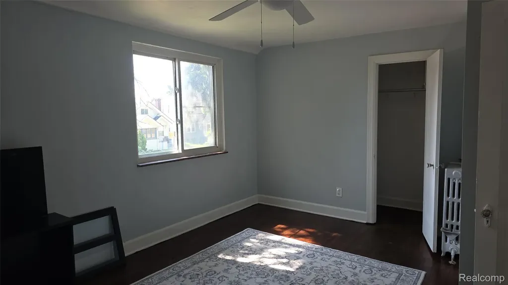 1332 Fort Park Boulevard Lincoln Park City MI 48146