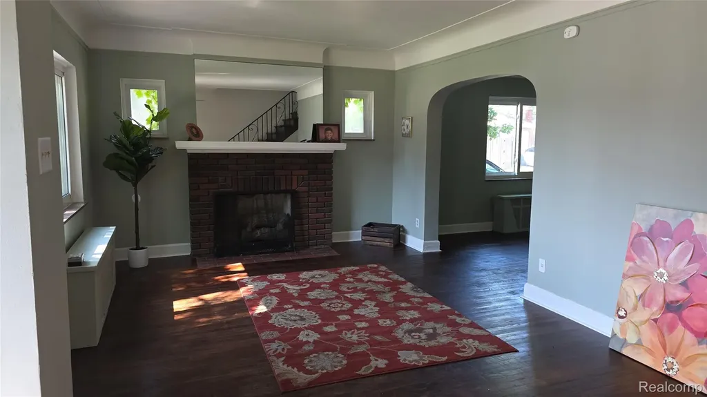 1332 Fort Park Boulevard Lincoln Park City MI 48146