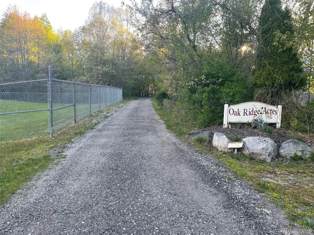 Na Oakridge Drive Sims Township MI 48703
